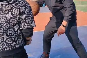 标题:哪里有专门教授传统篮球技巧的教练?全面解析与最佳选择